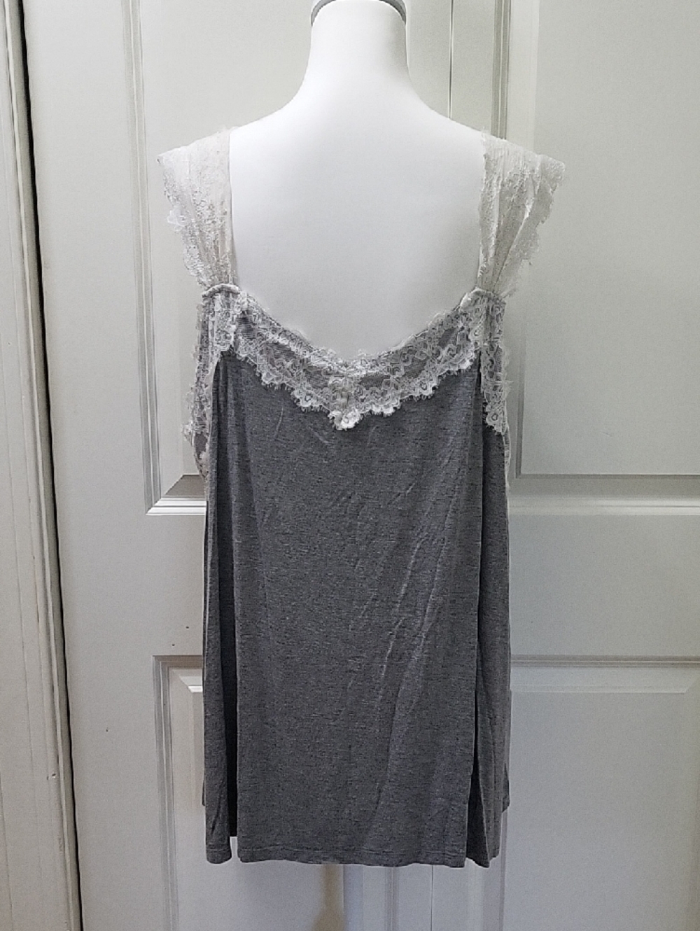 Torrid Super Slub V-Neck Lace Strap Tank Top Size 3 (3X) Flowy Casual - Picture 2 of 12